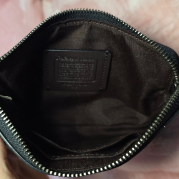 Disney X Coach Corner Zip Wristlet With Holiday Print - Picture 6 of 7